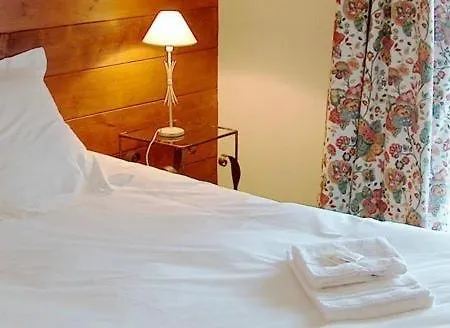 ホテル Palais Des Fleurs Restaurant La Cremaillere 3*