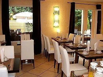 Palais Des Fleurs Restaurant La Cremaillere ホテル エクスレバン