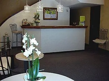 Palais Des Fleurs Restaurant La Cremaillere ホテル 3*
